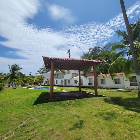 Ixtapa Confort Villa Zihuatanejo Exterior photo